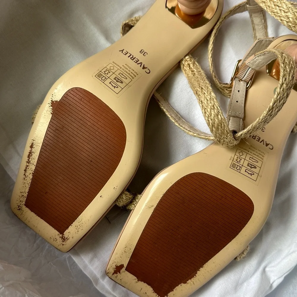 Caverley Jamie Heel Natural - Picture 4 of 8